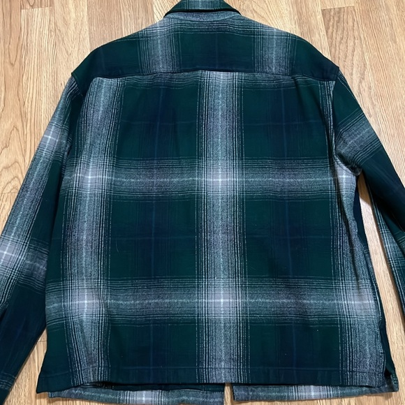 Heavy Flannel, Size Large - Picture 3 of 4